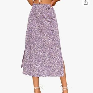 Women’s casual print midi skirt with side slit!